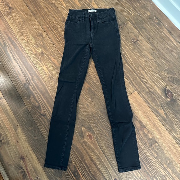 Madewell Roadtripper Jean in Black - Picture 2 of 3